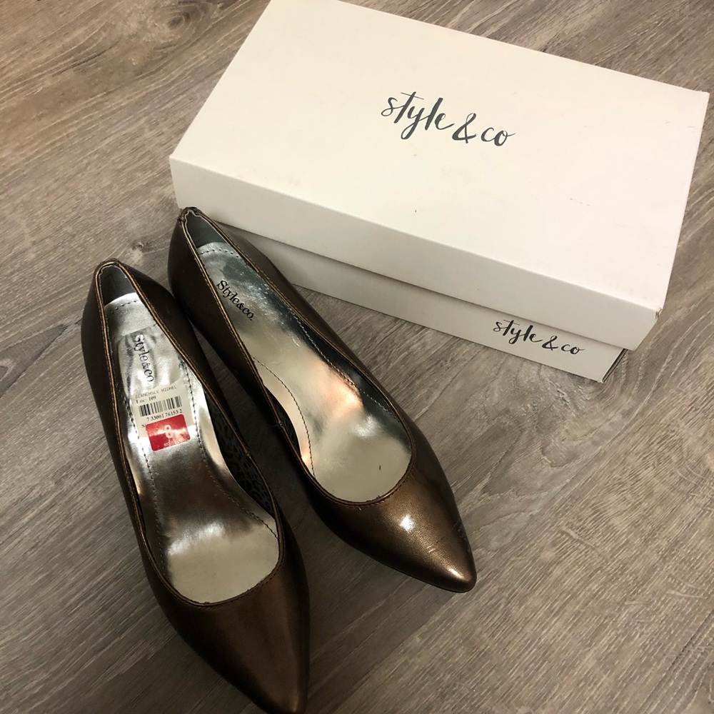 Style & Co heels